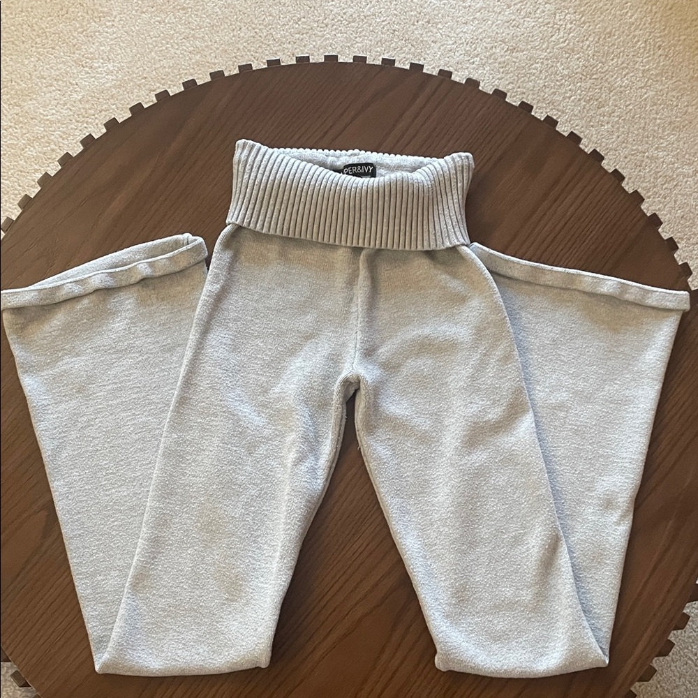 Kohl’s “Harper&Ivy” Grey Fold Over Leggings XS